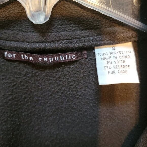 For the Republic Chocolate Button down belted Fleece Jacket - sz S - Picture 3 of 4